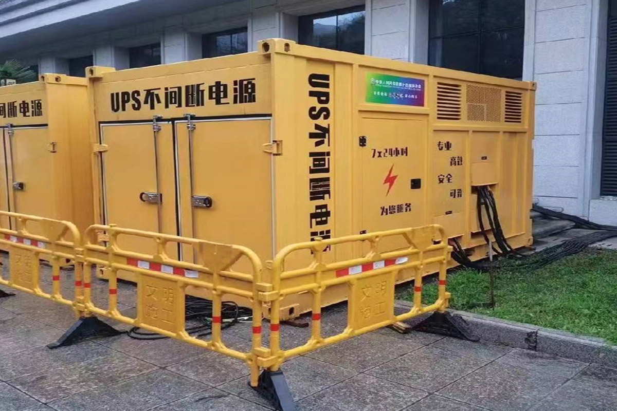 加茂镇发电机租赁施工现场